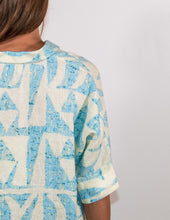 Load image into Gallery viewer, Light blue and yellow