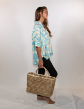 Load image into Gallery viewer, Light blue and yellow