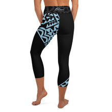 Load image into Gallery viewer, Keawe Hina: Yoga/Active Wear Capri Leggings

