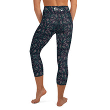 Load image into Gallery viewer, Yoga Capri Leggings
