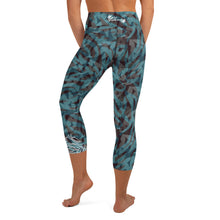 Load image into Gallery viewer, Capri Leggings
