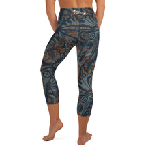 Load image into Gallery viewer, Capri Leggings
