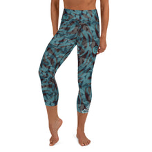Load image into Gallery viewer, Capri Leggings
