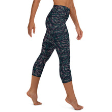 Load image into Gallery viewer, Yoga Capri Leggings
