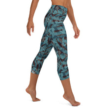 Load image into Gallery viewer, Capri Leggings
