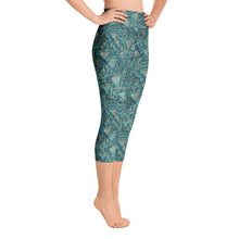 Load image into Gallery viewer, Capri Leggings
